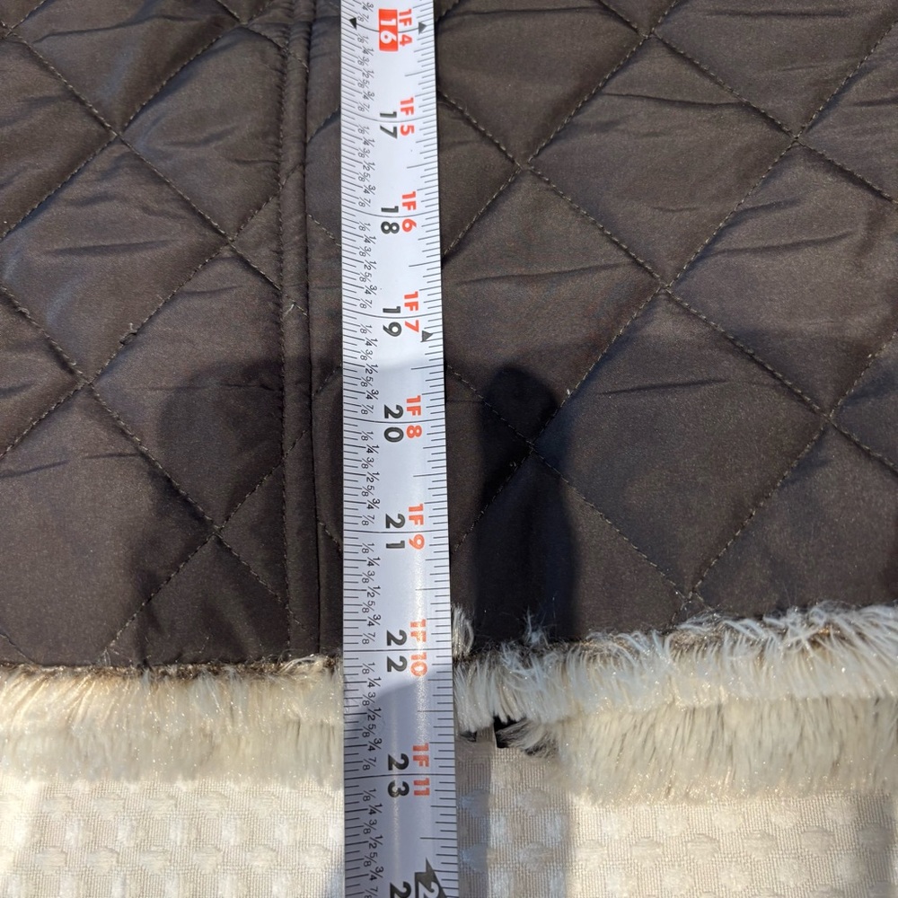 Weatherproof Reversible Quilted Vest with Faux Fur Trim‎ Woman's XL - Picture 10 of 13